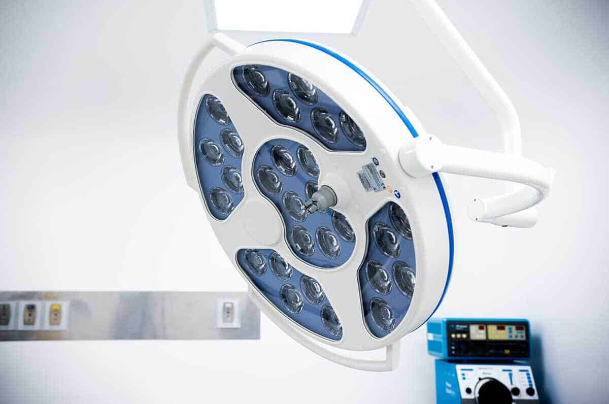 Best plastic surgeon operating room