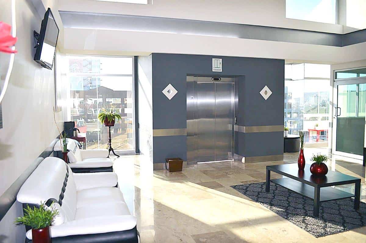 Plastic surgery inTijuana consultation room