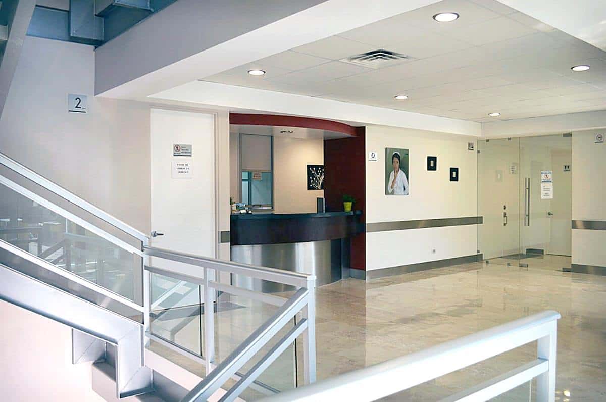 Tijuana plastic surgeon surgical ward